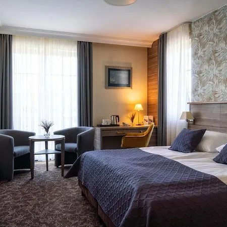 Korona Hotel