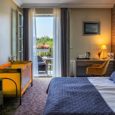 Korona Ostroleka (Ostroleka)