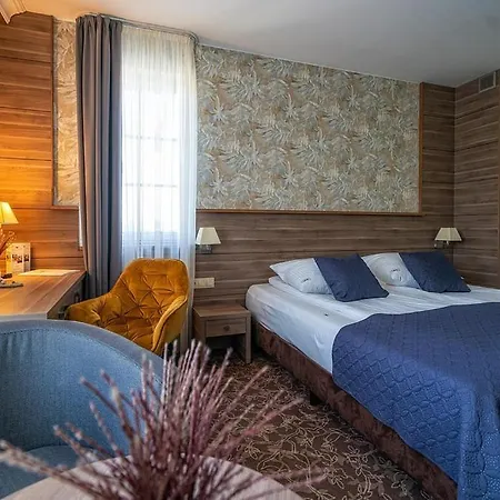 Korona Hotel