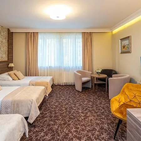 Korona Hotel Ostroleka (Ostroleka)