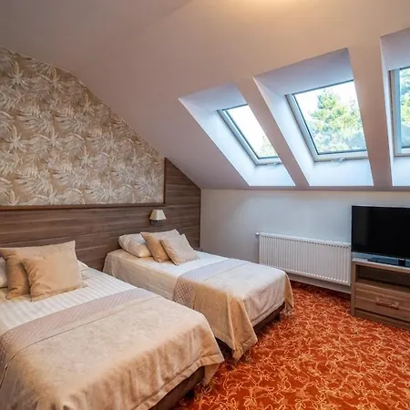 Korona Hotel Ostroleka (Ostroleka)