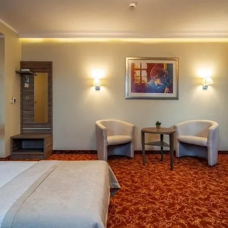 Korona Hotel Ostroleka (Ostroleka)