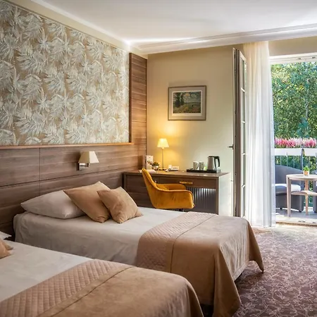 Korona Hotel Ostroleka (Ostroleka)
