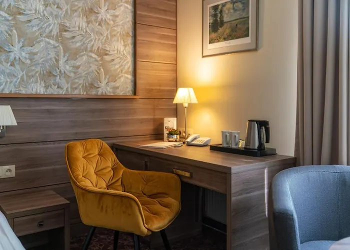 Korona Ostroleka (Ostroleka)