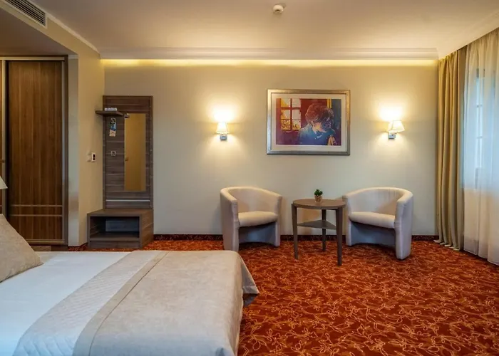 Korona Hotel Ostroleka (Ostroleka)